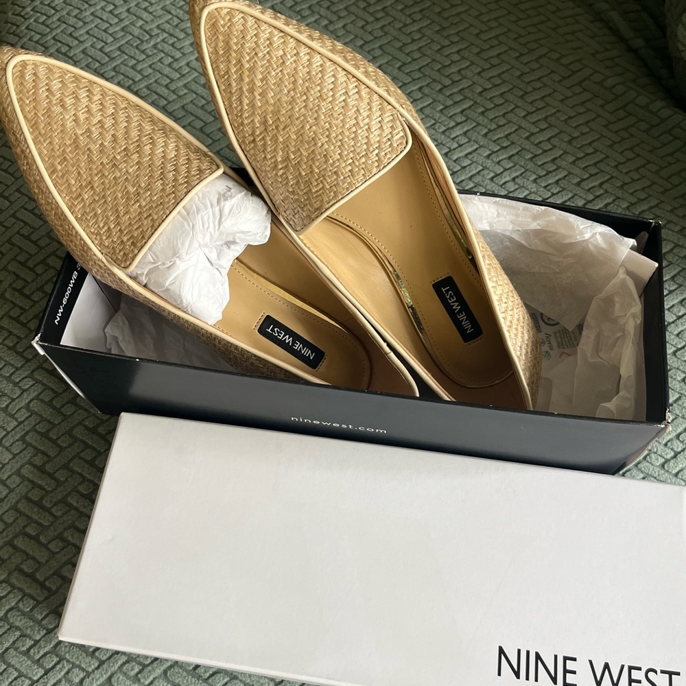 NIB Nine West Woven Raffia Women's Loafers 8.5